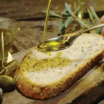 First Pressed OEM Extra Virgin Olive Oil Delicato glass bottle 500ml