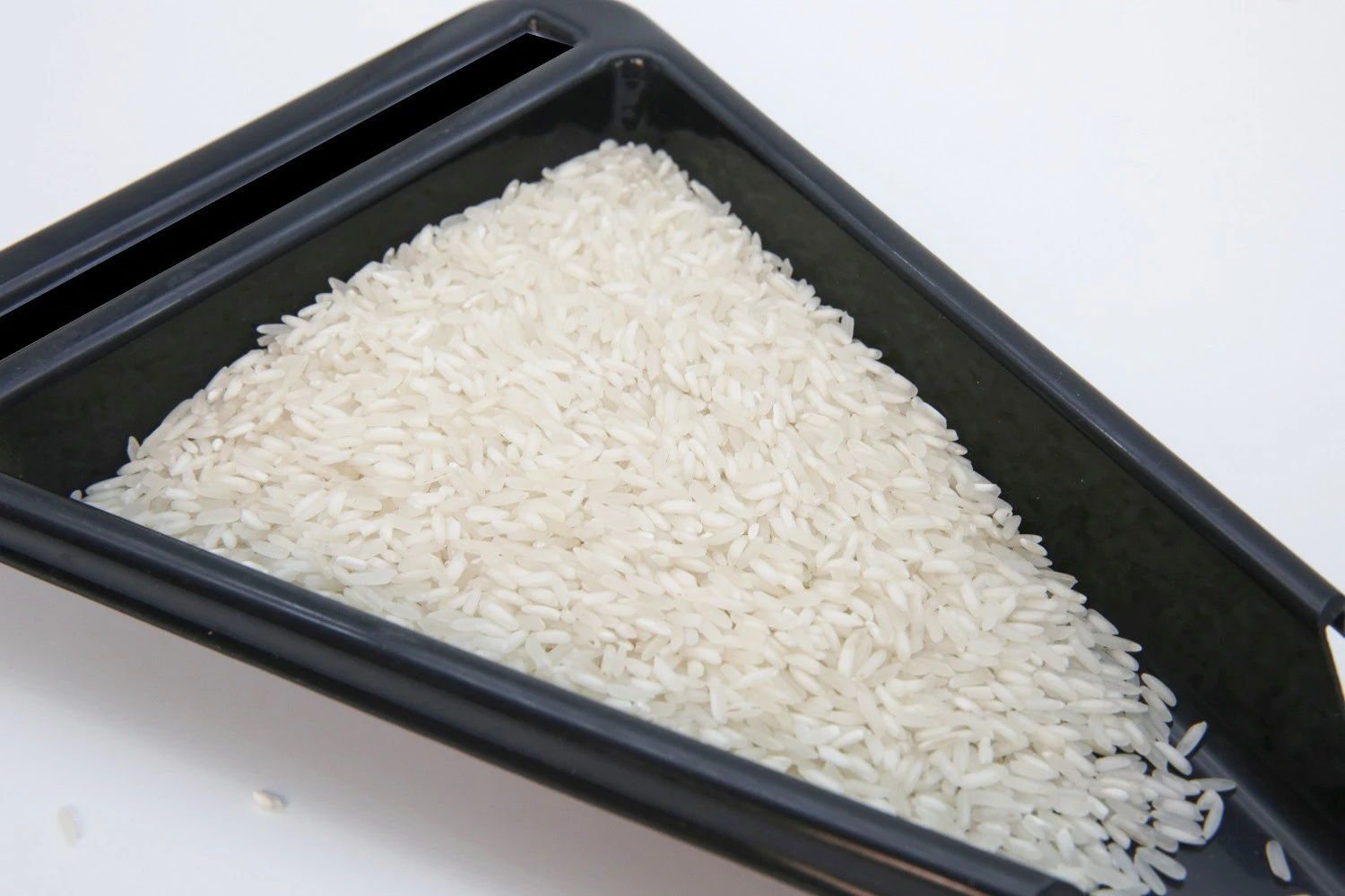 Fresh Soft 5% standard 24 Months Current Year LONG-GRAIN WHITE RICE From Viet Nam
