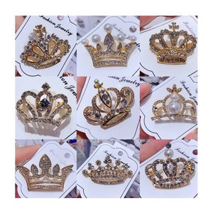 Gold Plated Suits Shirt Luxury Crystal Pearl Crown Brooch Pin Rhinestone Crown Brooch for Clothes Accessories