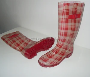 LE173225 Red check PVC Rain Boot for women