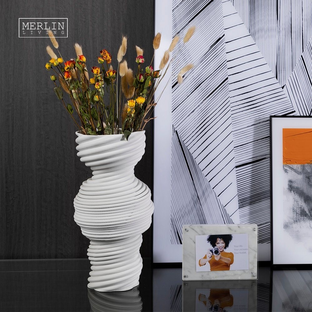 Buy Round Shape 3d Print Rope Surround Design Ceramic & Porcelain Vases ...