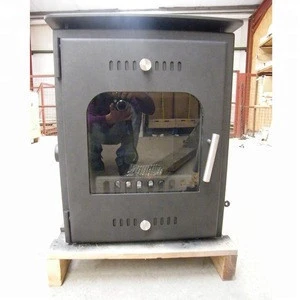 Steel stove with boiler and thermostat