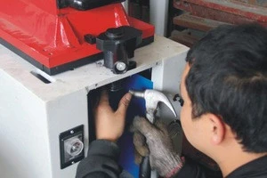 SX-831 Stand Type Hot Cementing Machine With Low Price for shoes(iron roll)