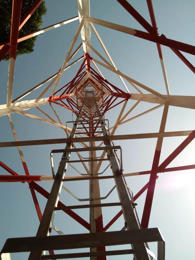 Telecommunication RDS Hot-dip galvanized steel tower