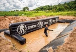 Airtight black inflatable water wall for swimming race inflatable water rock climbing wall