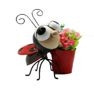 Beautiful Metal Garden Decoration Chinese Split Ladybug Planter Pot