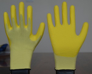 breathable and flexible nylon yarn with PU coated gloves