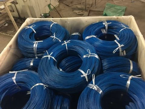 China factory 1.65mm PVC coated steel  wire steel color coated wire black green red blue tie wire 25kg per roll