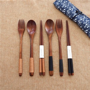 Custom logo wooden natural spoon healthy wooden fork cloth bag wooden cutlery
