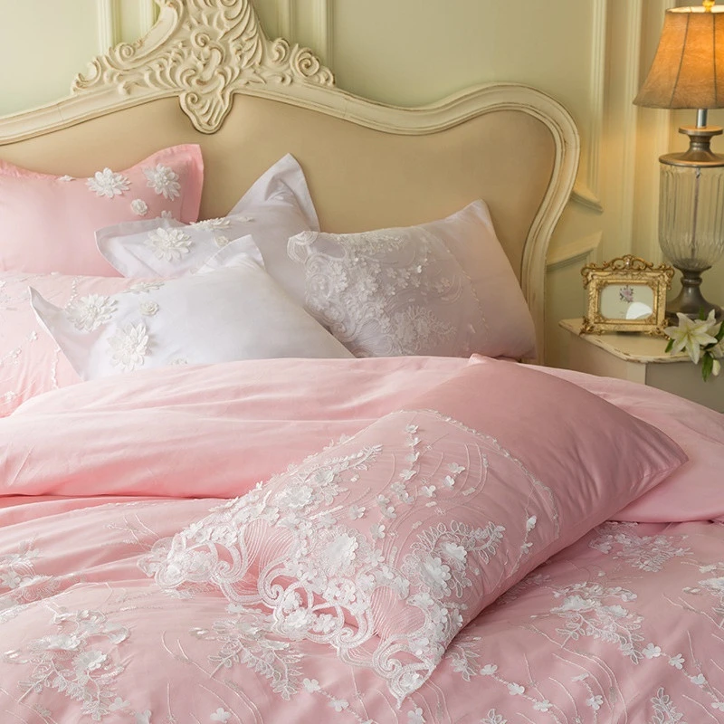 Custom Pink cute girl lace style comforter  4 in 1 set home textiles luxury design king size bedsheet 100 % cotton bedding sets