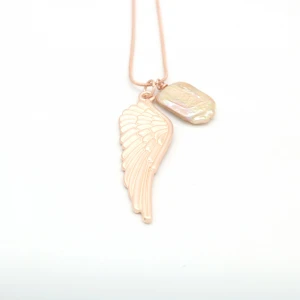 Exquisite wing shaped pendant necklace with multiple circle hot selling in Amazon baroque pearl pendant necklace