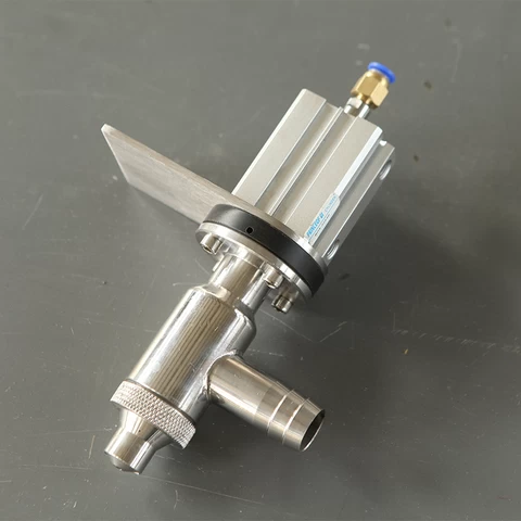 High Precision 5l Motor Oil Lubricate Bottle Filler Filling Machine
