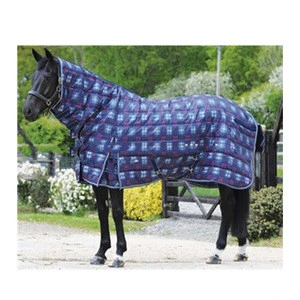 Padded warm turnout horse rug/blanket for winter