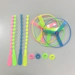 The best-selling spinning fairy hand-rolled bamboo dragonfly flying saucer hand-made toy