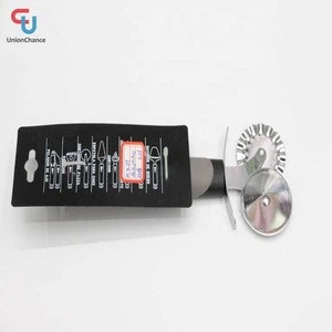 Wholesale Stainless Steel Pizza Double Wheel Pizza Cutter Pizza Knife with Plastic Handle