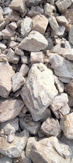 Feldspar quartz iron ore