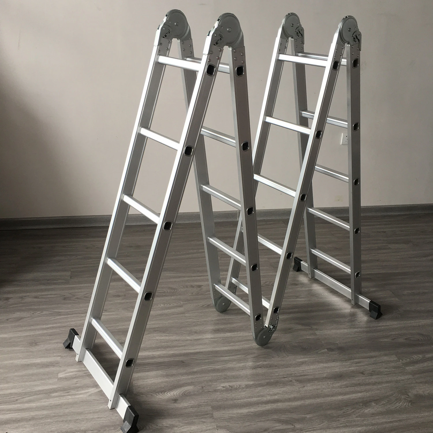 4*4 multi-purpose folding aluminium ladders