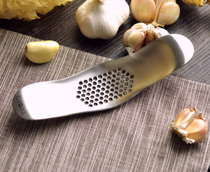 Amazon hottest Eco-friendly Food grade Stainless Steel best selling  small kitchen  useful tools gadgets garlic crusher  press