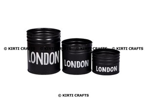 high quality black cast Iron set of 3 bucket with london theme