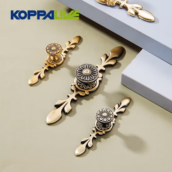 European Brass Kitchen Drawer Handles Backplate Floral Flower Cabinet Knob with Board