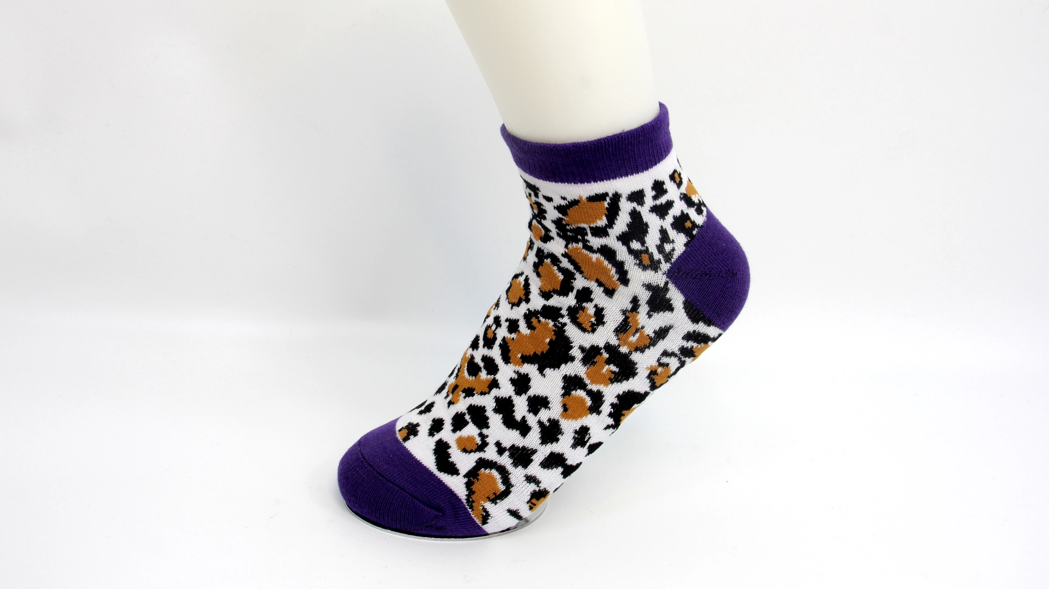 Wholesale Cute leopard printed cotton women ankle socks
