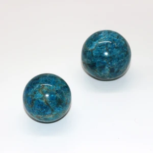 Wholesale natural Blue apatite palm stone crystal reiki healing stone