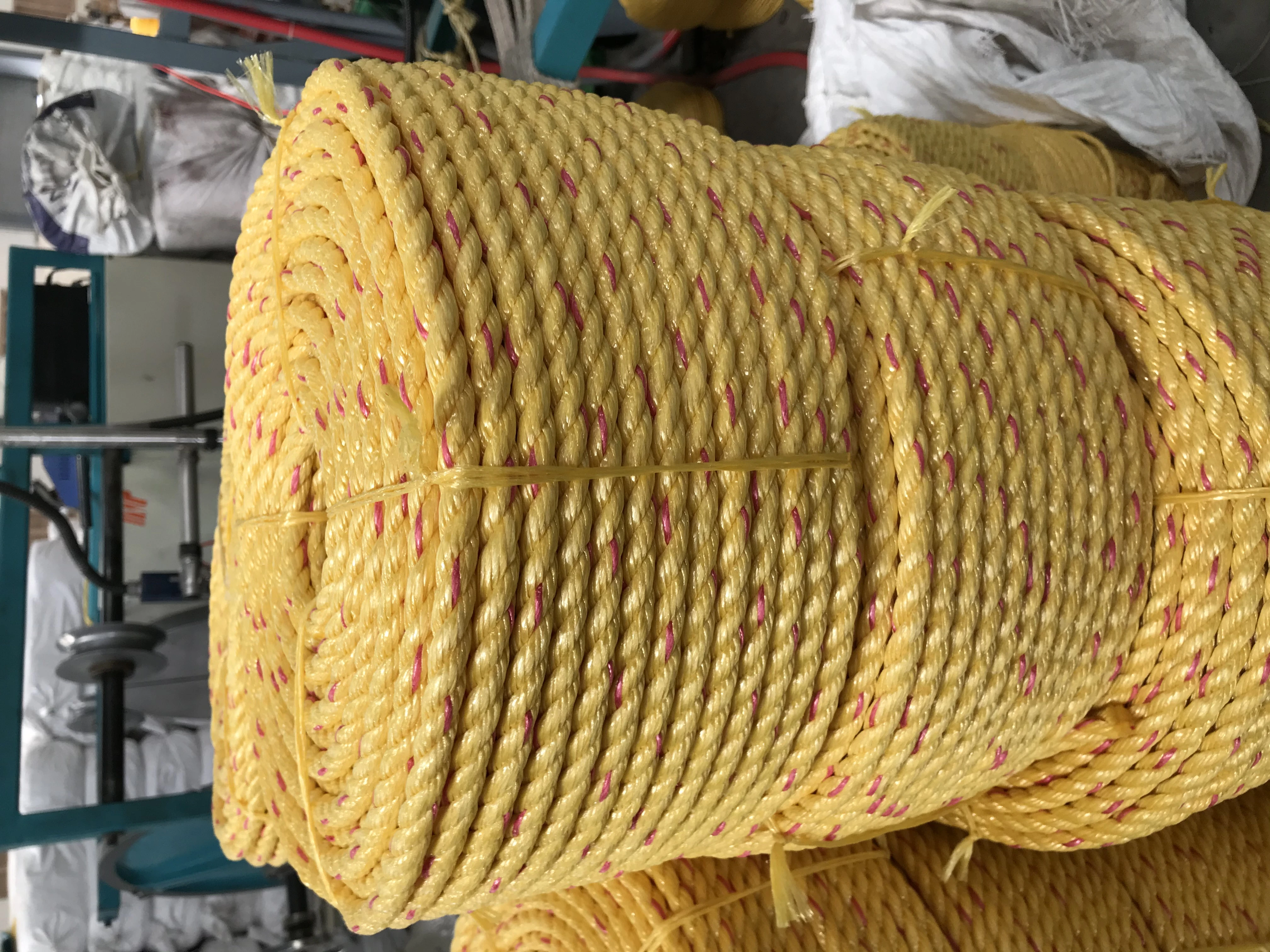 Wholesale Supplier high quality HDPE 3 strands rope Plastic twisted PE fishing ropes PP packaging twine rope