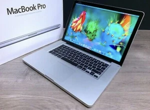 Apple MacBook Pro Laptop 500GB