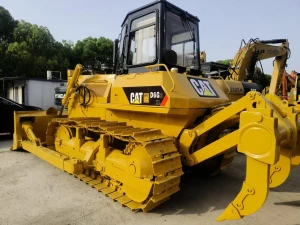 High Quality Used caterpillar D6G2 bulldozer with Ripper for sale