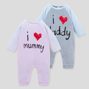2017 Cheap High Quality Baby Clothes 80% Cotton 20% Polyester Velour I Love Daddy and Mummy Design Winter Baby Romper