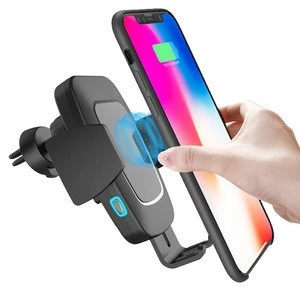 2019 new design Automatic induction fast wireless car charger for iPhone X