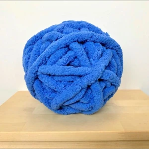 Amazon Customized Yarn Crochet 100% Polyester Hand Knitting Thick Velvet Giant Yarn For Baby Blanket Chunky Chenille Yarn