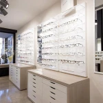 Custom Sunglass Shop Counter Acrylic Luxury Eyeglass holder Wall Mount Eyewear Display Stand