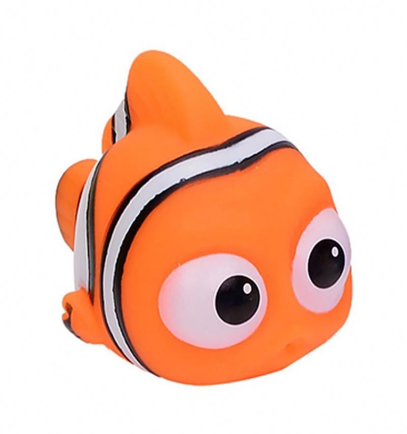 Factory Direct Sale Good Quality Cute Animal Plastic Clown Fish Dabbling Bathroom Pinch Spray Toy