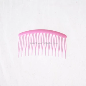 Hairdressing Cape Type New Products Plastic Market Hair Combs Forks And Brushes Magic Flat Iron Hair Straightener With Teeth