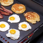 Hot Sale 33cm 40cm 0.2mm Thickness Black Fireproof Easy Clean Resauble BBQ Mat BBQ Accessories Grill Mat