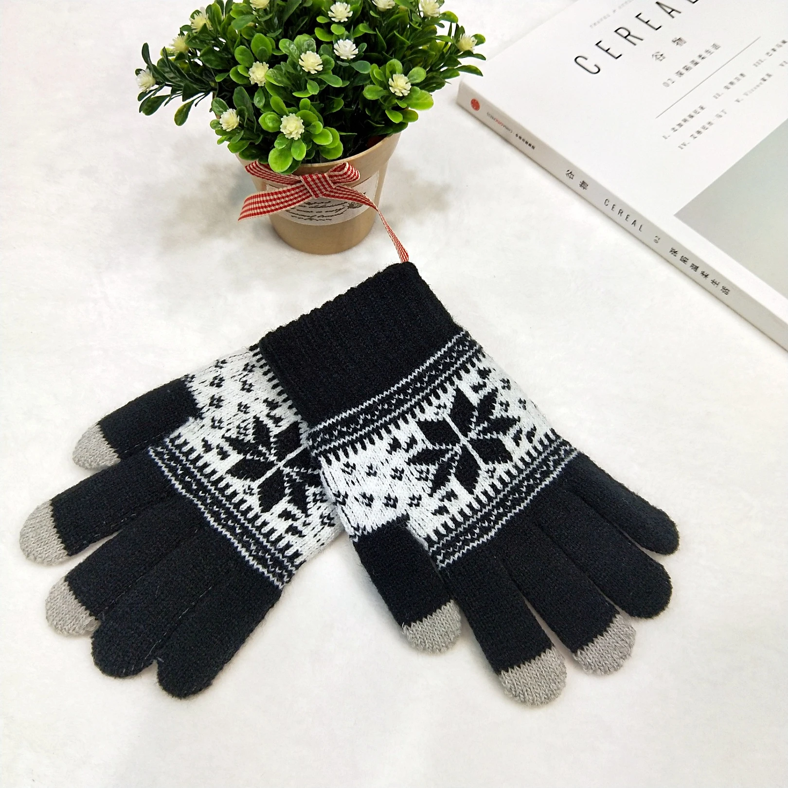 Touch Screen Gloves Snowflake Pattern Thickened Plush High Quality Factory Cashmere Gloves Mittens