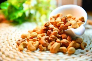 Vietnam High Quality Whole Cashew Kernel with the best price (nuts kernel cashew)