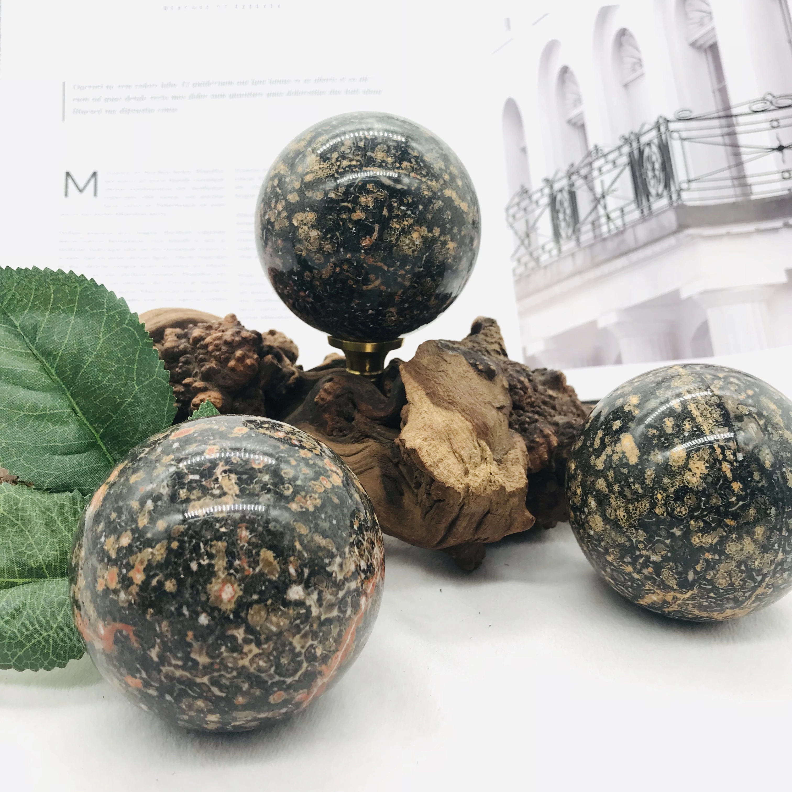 Wholesale natural Leopard skin Jasper crystal Sphere balls High quality Polished Crystals healing Stones
