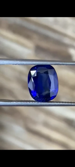 Ceylon Blue Sapphire AAA+ Quality Royal Blue