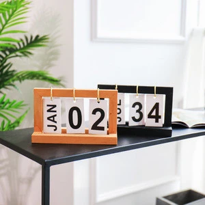 2018 office creative design craft Page turning wooden block desktop station 365 days perpetual calendar