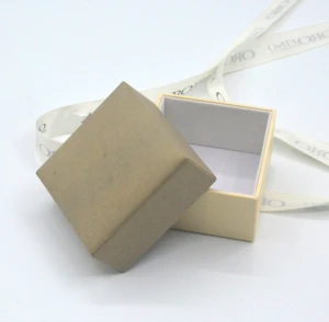 custom high quality paper jewelry box , cardboard paper gift box with foam insetts