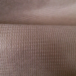 Customized stitch-bond fabric interlining for leather