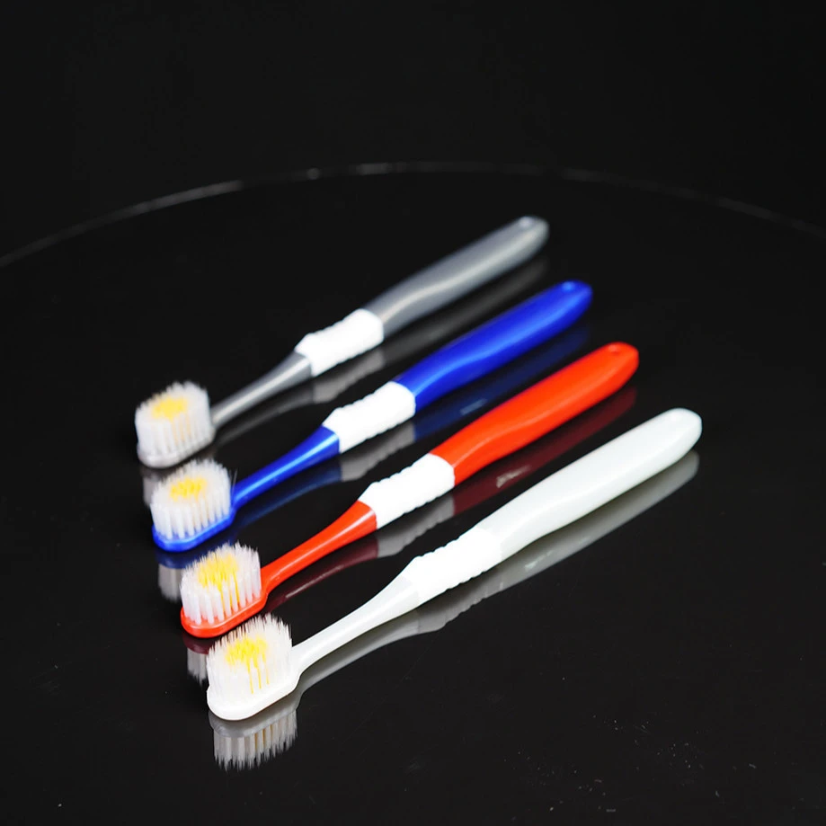 Double toothbrushes with wide head