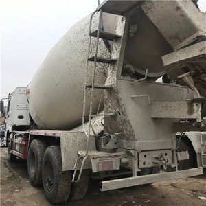 Factory Price  Second hand  used Sinotruk Howo 6x4 concrete mixer truck