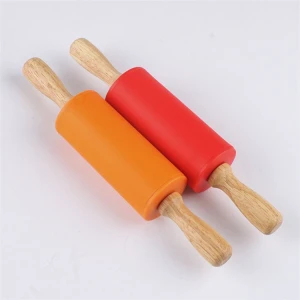 Food grade baking tools silicone rolling pin with wood handle