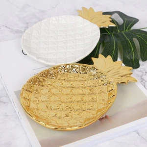Home decoration Gold Nordic ceramic pineapple storage tray Plating jewellery tray