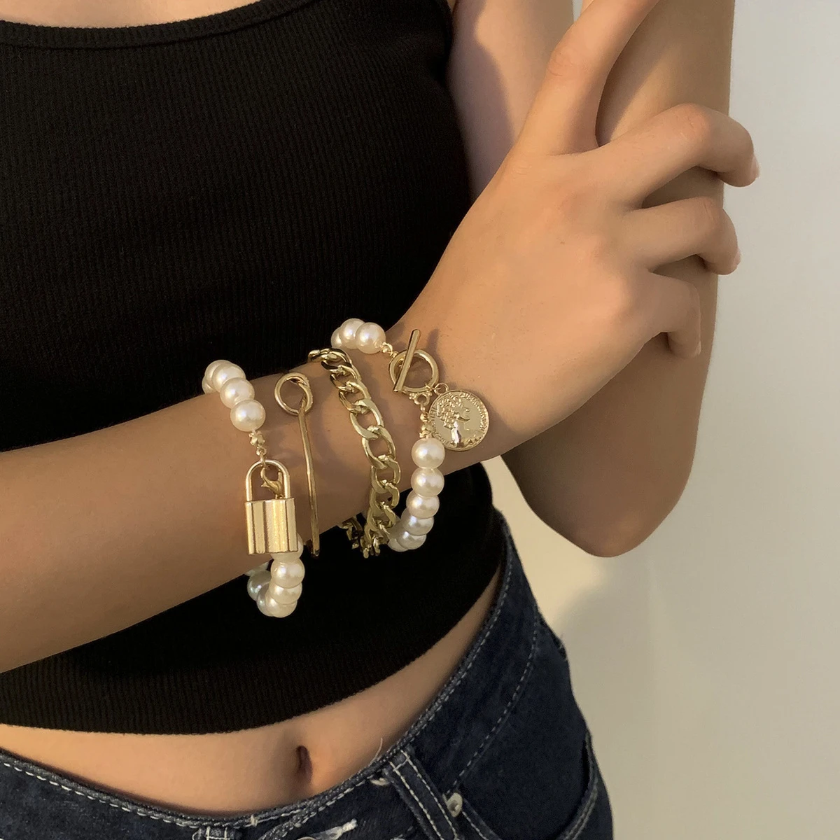 LVZ-162 Charms Bracelet Women Multilayer Accessories Pearl Alloy Chain Bracelet Stainless Steel Bracelet For Women Jewelry