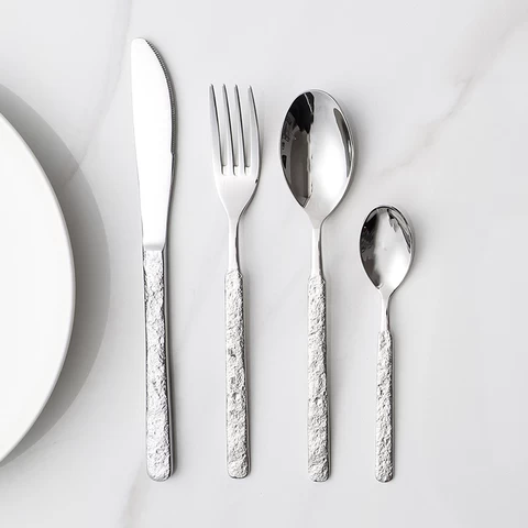 New 24 pcs flatware gift set textured stone design handle elegant wedding silver cutlery set 24 pieces
