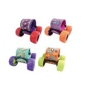 New design kids vehicle pull back pat skateboard bracelet toys